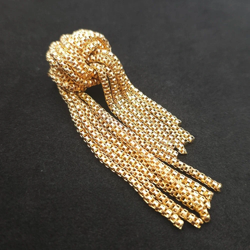 Vintage Gold Tone Knotted Tassel Brooch Statement Fringe Pin Uneven Cascade